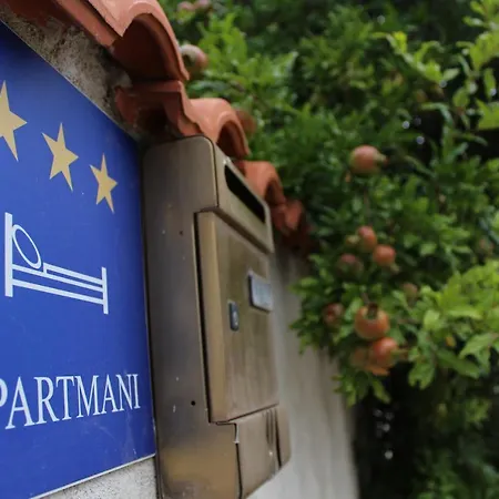 Ana I Toni Apartamento *
