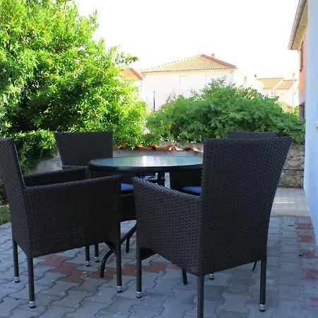 Ana I Toni Apartamento Vodice