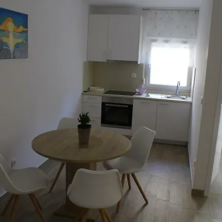 Ana I Toni Apartamento *